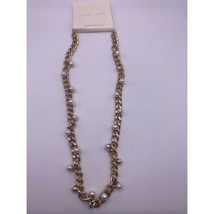 4/$20 New Look Gold & Pearl Necklace